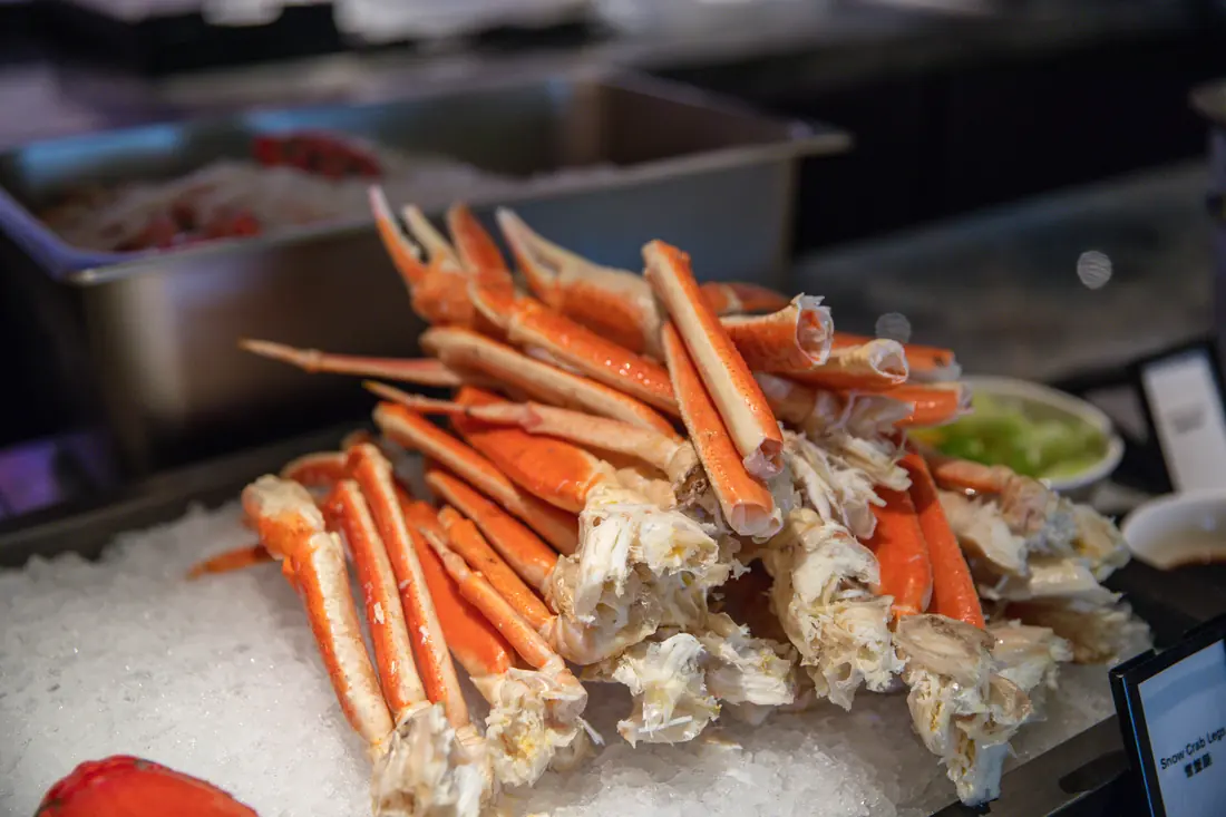 Crab claws on crushed ice