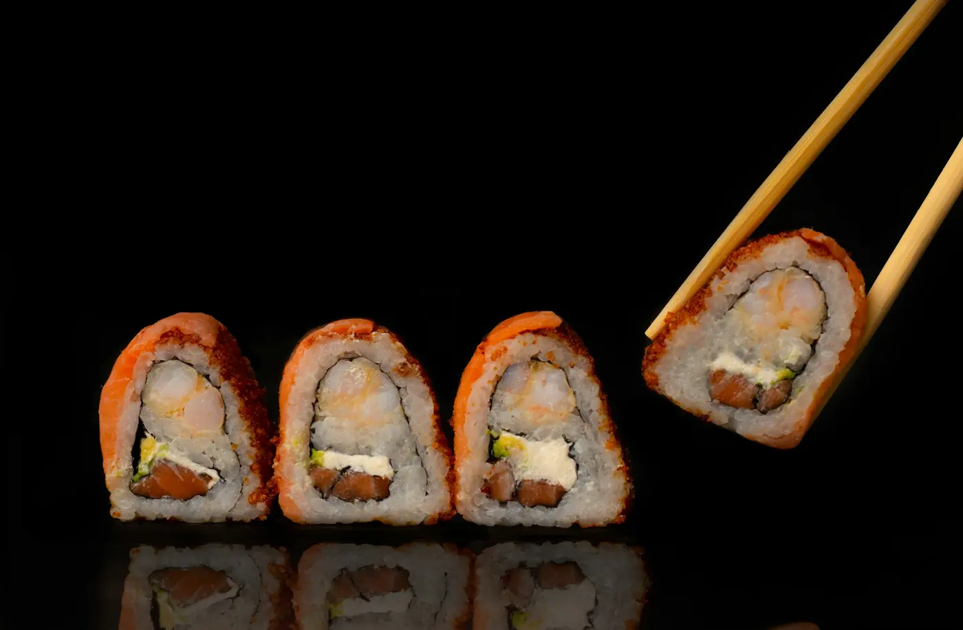 Masago vs Tobiko: The Tiny Orange Eggs