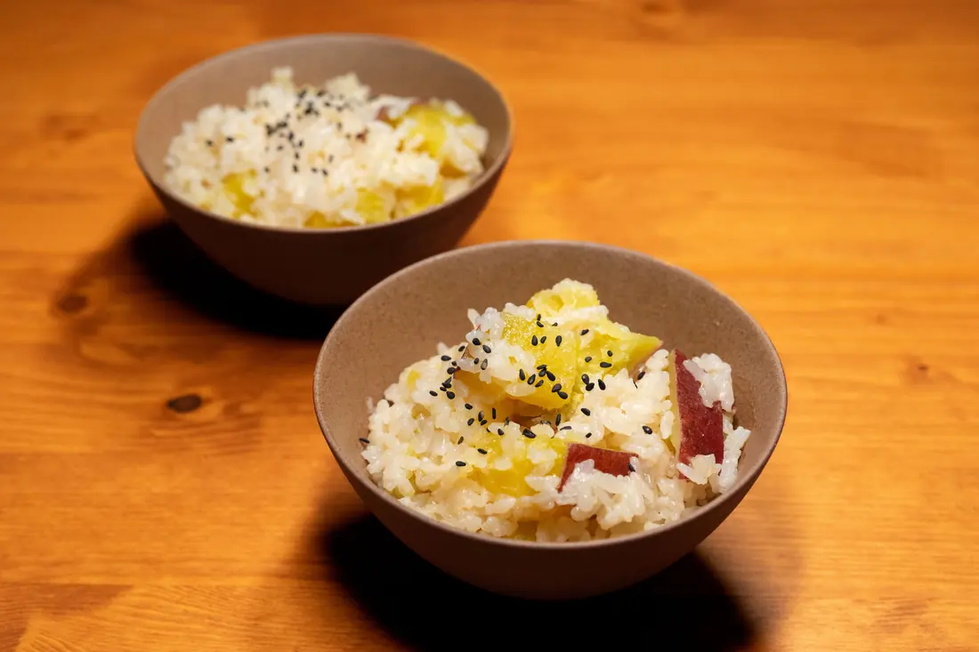 Rice bowls topped with sesame and pickle